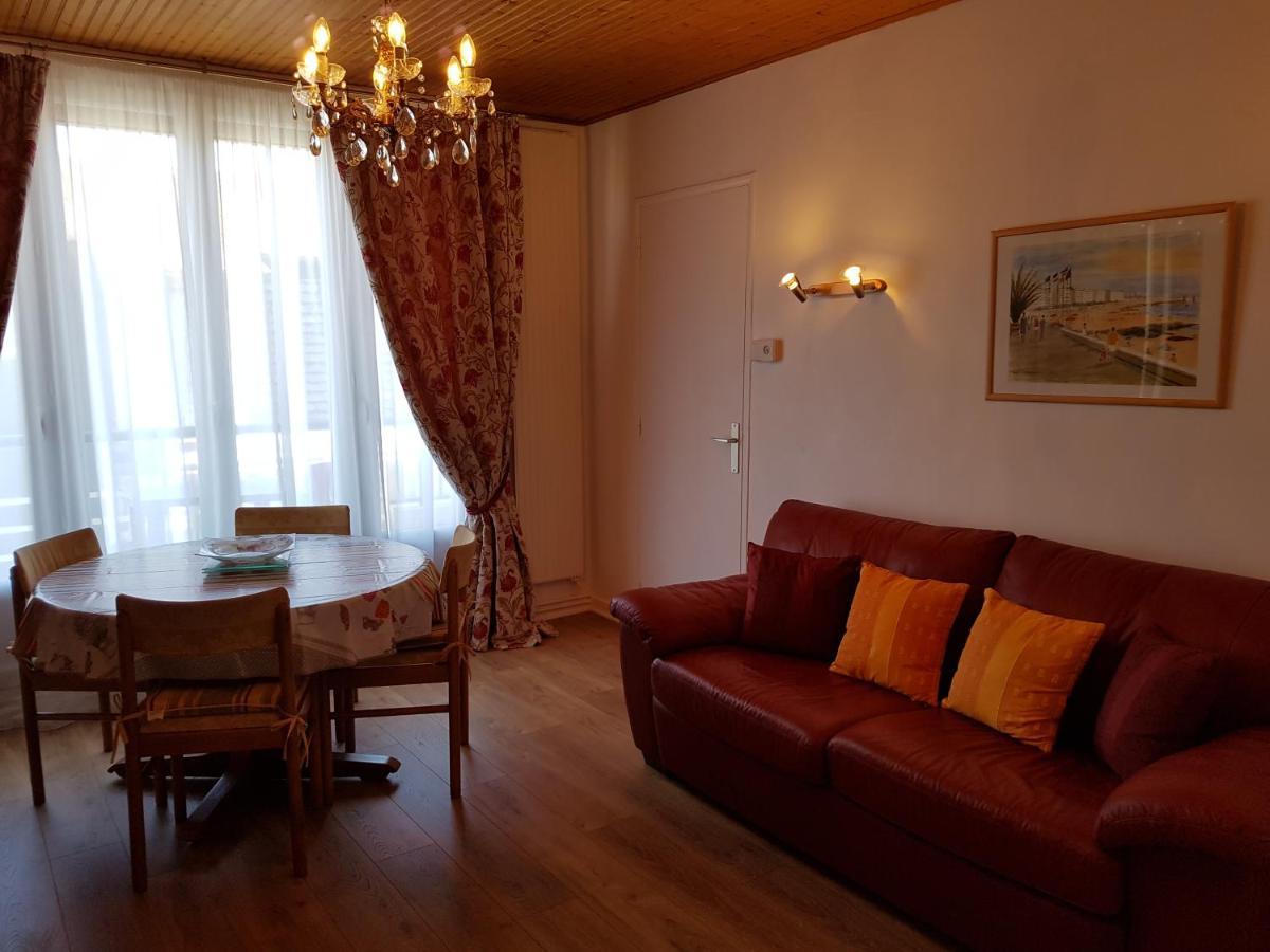 Appartement Vue Sur Mer เลส์ซาบล์-โดล็อนน์ ภายนอก รูปภาพ