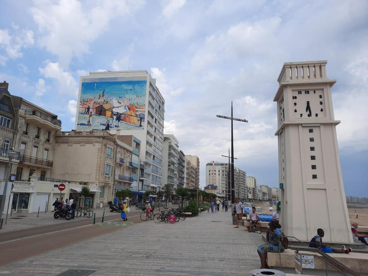 Appartement Vue Sur Mer เลส์ซาบล์-โดล็อนน์ ภายนอก รูปภาพ